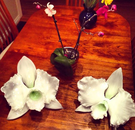 Artist Creates Gigantic Flowers Out Of Glass 