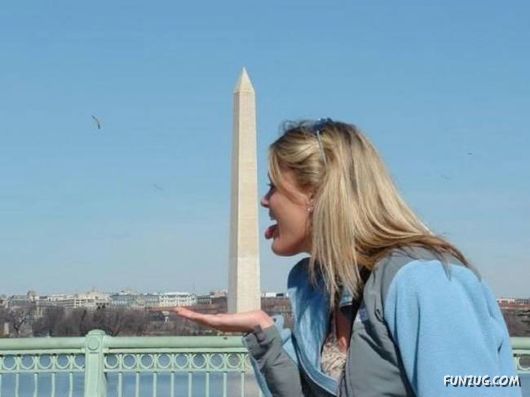 Commemorative Photos With A Washington Monument 