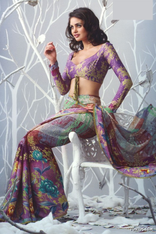 Superb Designer Sarees for Women