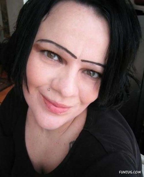 Strange and Weird Eyebrows Fashion