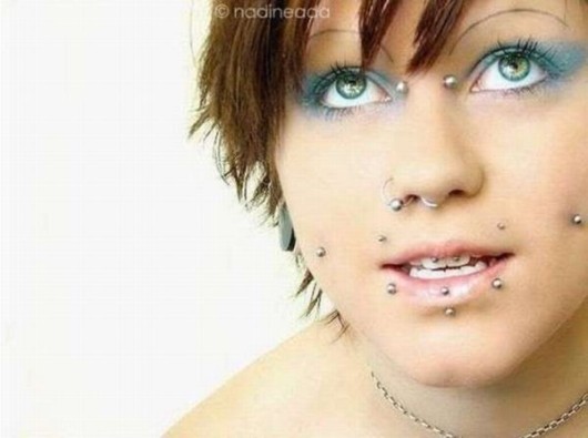 Strange and Weird Eyebrows Fashion