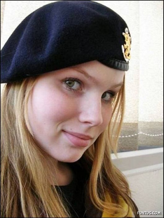 Beautiful Military Women Around the World