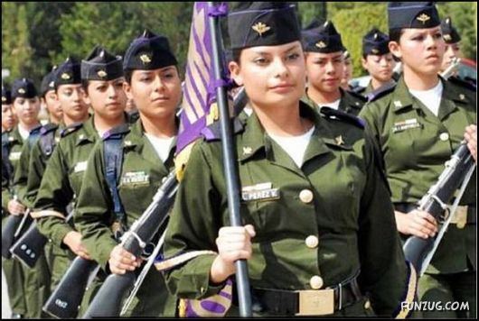 Beautiful Military Women Around the World