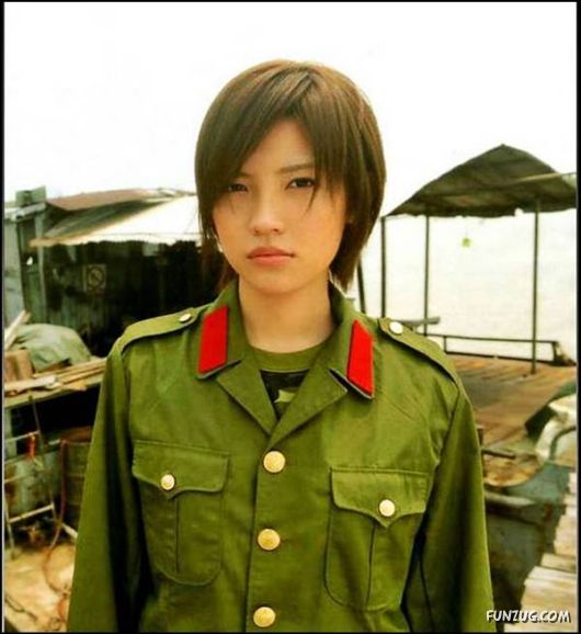 Beautiful Military Women Around the World