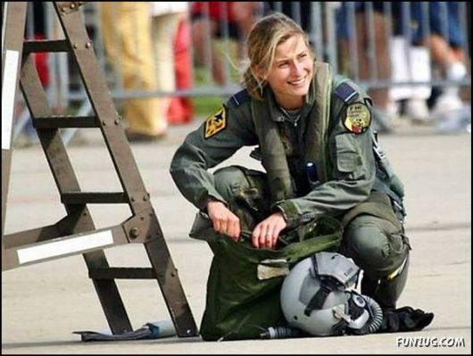 Beautiful Military Women Around the World