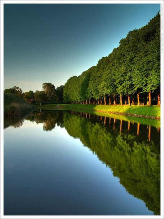 Awesome Reflection Lake Photos