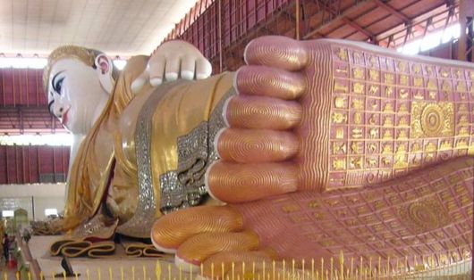 Myanmar - Golden Land Of Pagodas And Temples