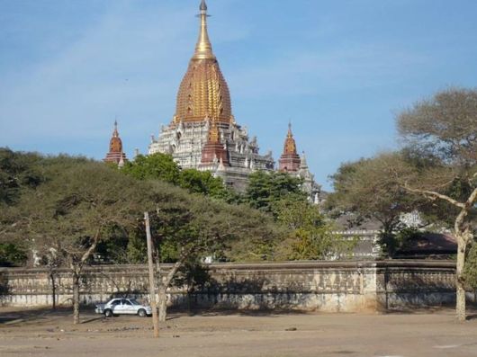 Myanmar - Golden Land Of Pagodas And Temples