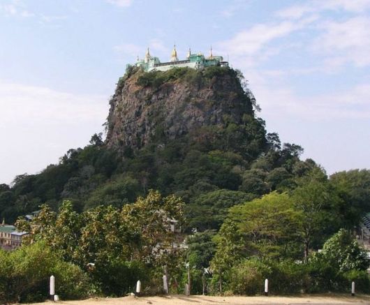 Myanmar - Golden Land Of Pagodas And Temples