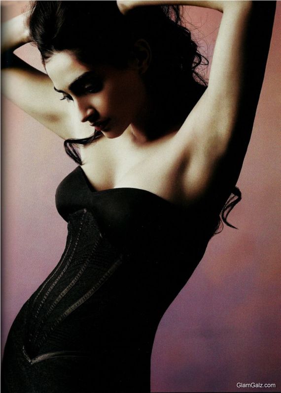 Pretty Bolly Beauty Sonam Kapoor