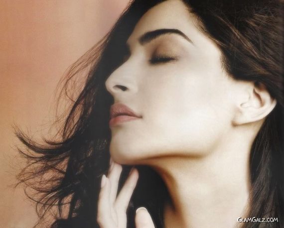 Pretty Bolly Beauty Sonam Kapoor