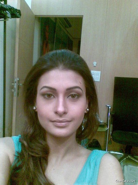 Beautiful Indian Babe Pavitra Punia