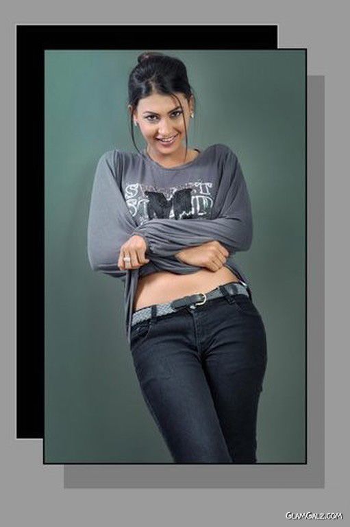 Beautiful Indian Babe Pavitra Punia