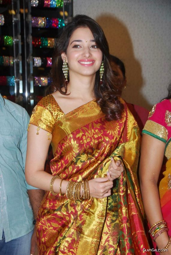 Gorgeous Tamanna Bhatia in Saree