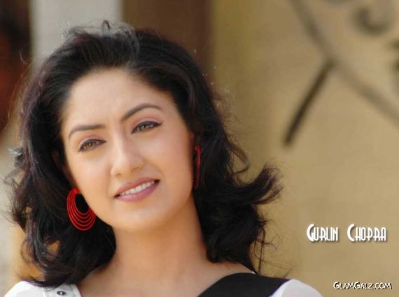 Click to Enlarge - Lovely Gurlin Chopra Wallpapers