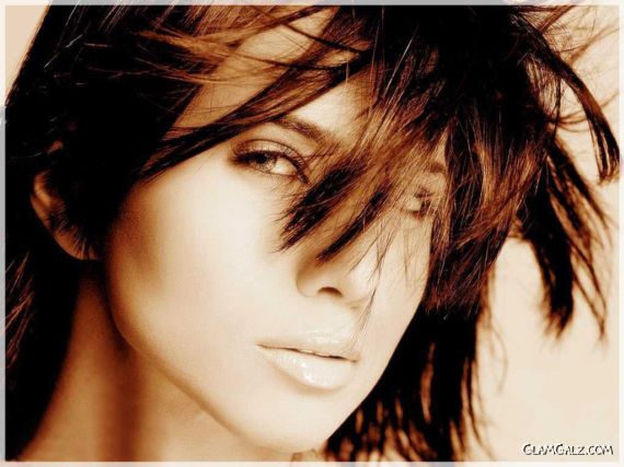 Click to Enlarge - Gorgeous Nikita Anand Wallpapers