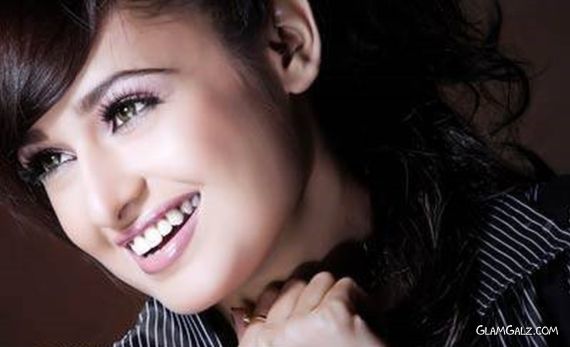 Click to Enlarge - Yuvika Choudhary Hot Wallpapers