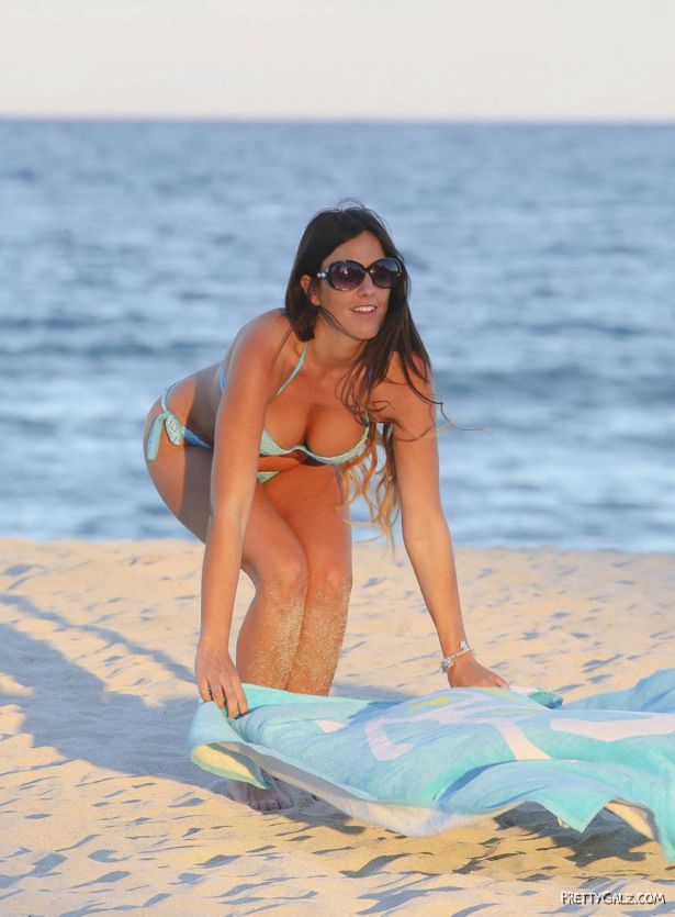 Claudia Romani In Bikini On The Beach