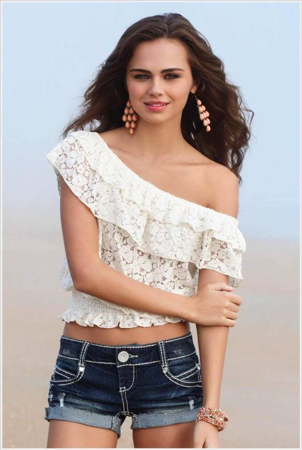 Xenia Deli Rocking Out In Daisy Dukes